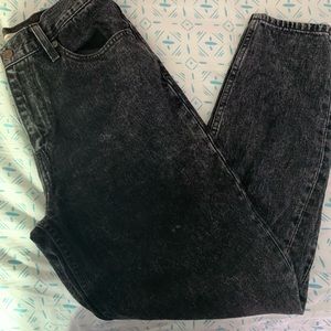 Levi’s Black Mom Jeans